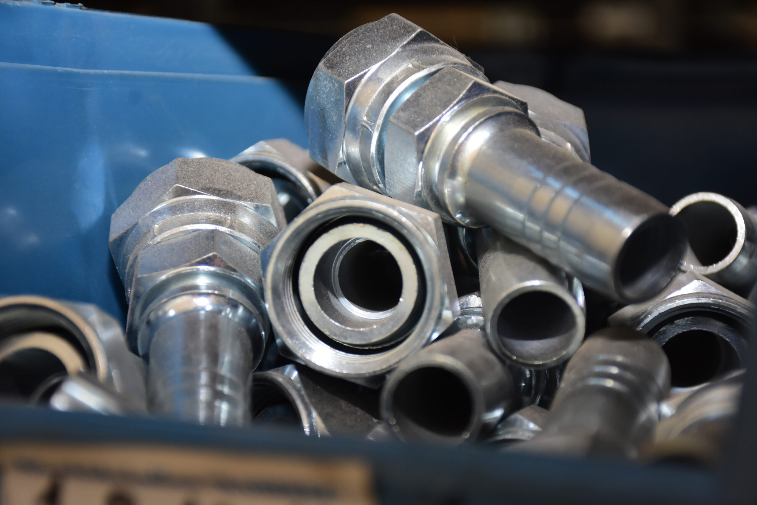 Acoples hidráulicos Comel, BNH y BCH para sistemas hidráulicos de alta presión